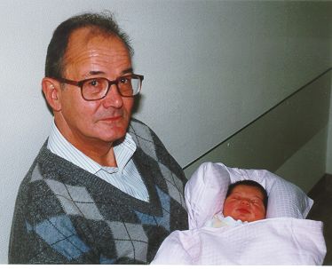 {short description of image}