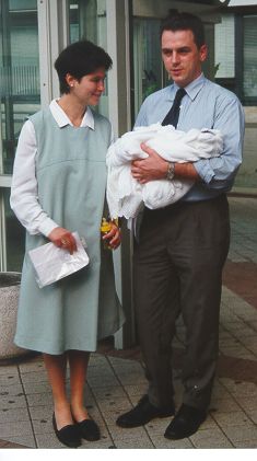 {short description of image}